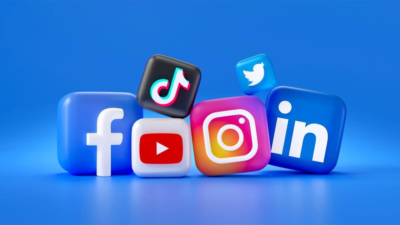 إندونيسيا تفرض حظراً على استخدام مواقع التواصل لمن هم دون 16 عاماً