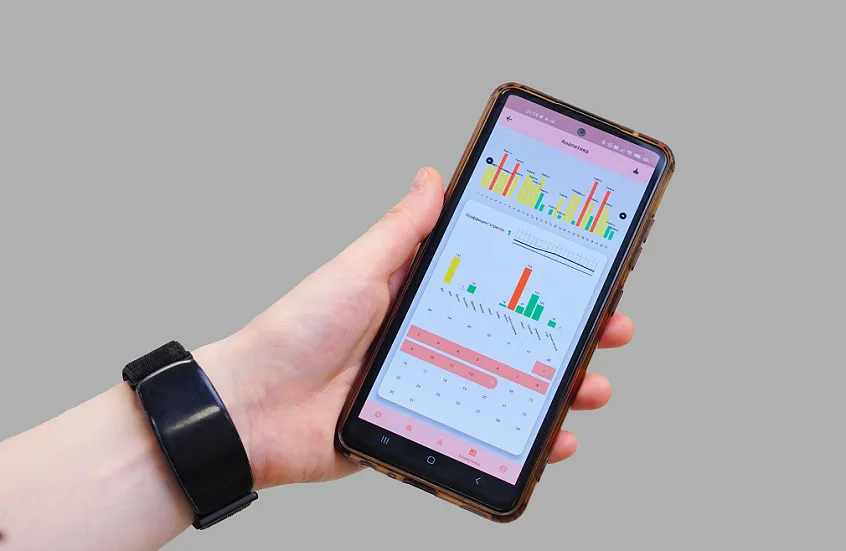 جهاز ذكي جديد يقيس التوتر عبر الجلد بدقة عالية