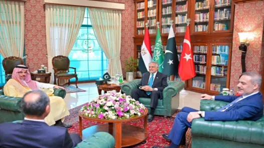 اجتماع رباعي في أنطاليا لبحث إنهاء حرب إيران