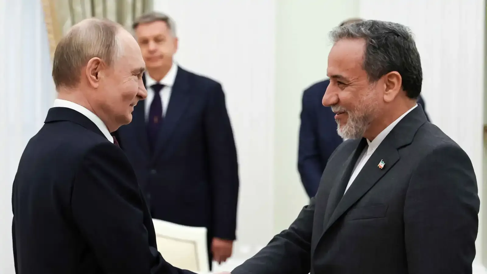 Putin to Receive Araghchi in Moscow Tomorrow to Discuss New "Dialogue Conditions" with Washington