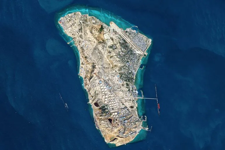 2026 Satellite Imagery Detects Massive 80,000-Barrel Oil Leak West of Iran's Kharg Island
