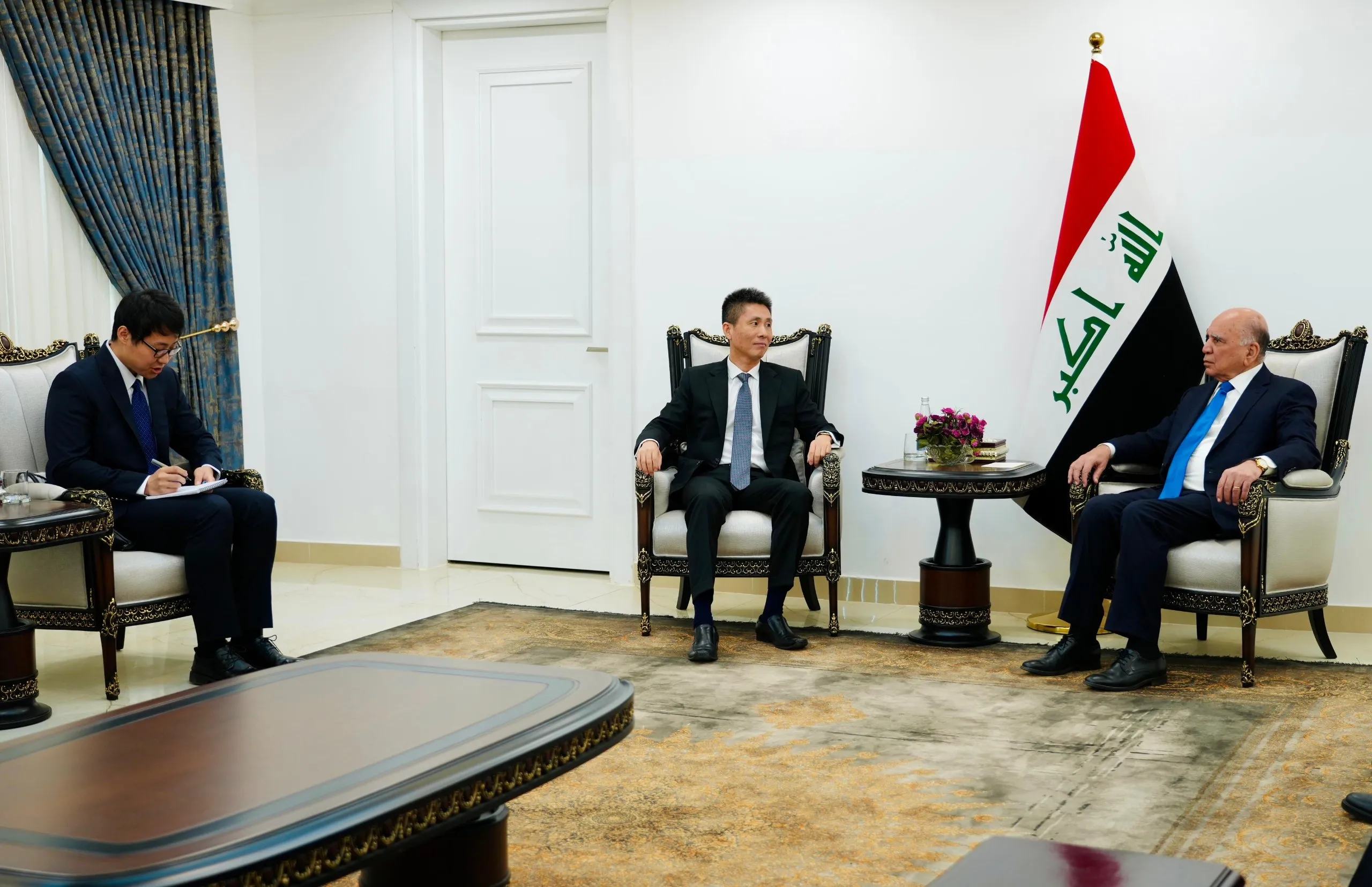 China confirms its companies eagerness to significantly expand activities and investments in Iraq