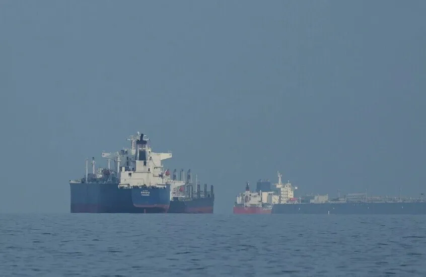 Fars Agency: Chinese ships start crossing Strait Hormuz since last night