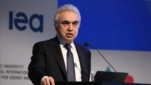 رئيس وكالة الطاقة الدولية مخزونات النفط التجارية تنفد بسرعة