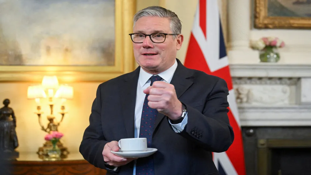 ستارمر يرحب بالتقدم نحو إنجاز اتفاق أميركي إيراني لإنهاء الحرب