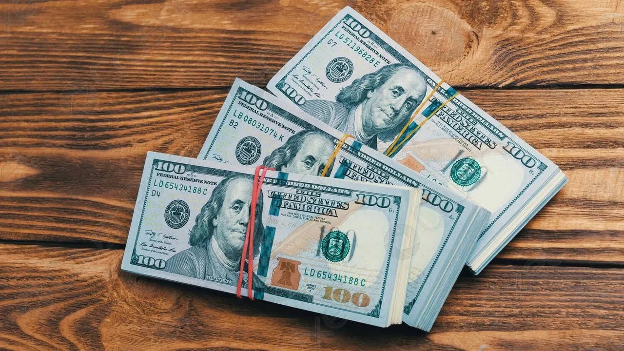 تحديث أسعار صرف الدولار في العراق: 154 ألف دينار للبيع