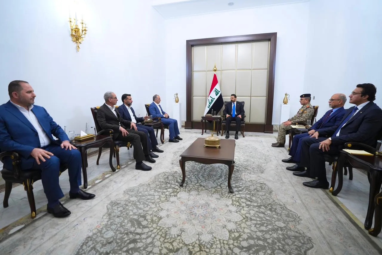 رئيس الوزراء يوجه بتعزيز المشاريع الخدمية وتوسيع صحن العتبة العسكرية في سامراء