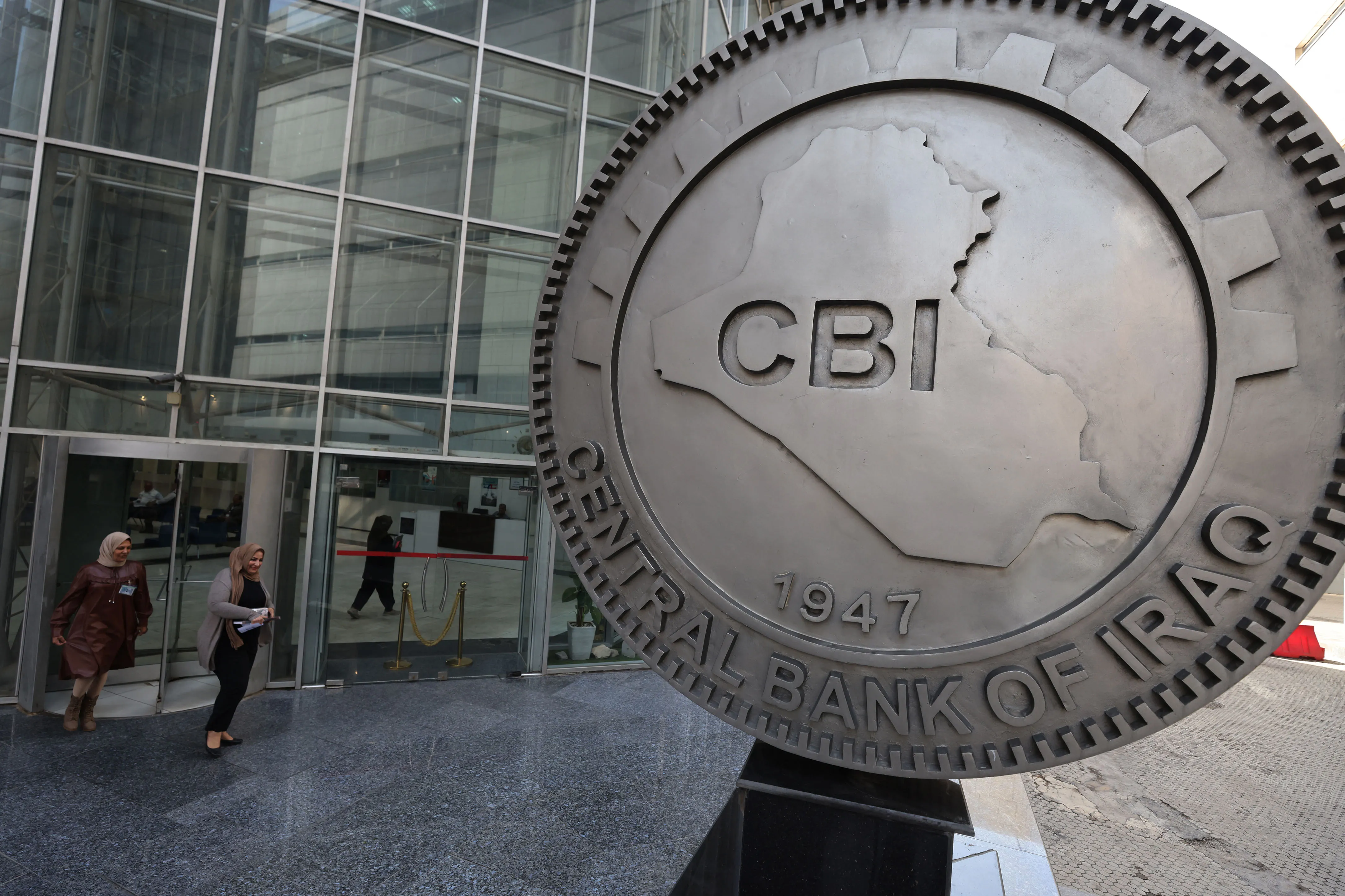 العراق يتعهد بتنفيذ خطة عمل مع FATF للخروج من قائمة المتابعة المعززة وتجنب القائمة السوداء