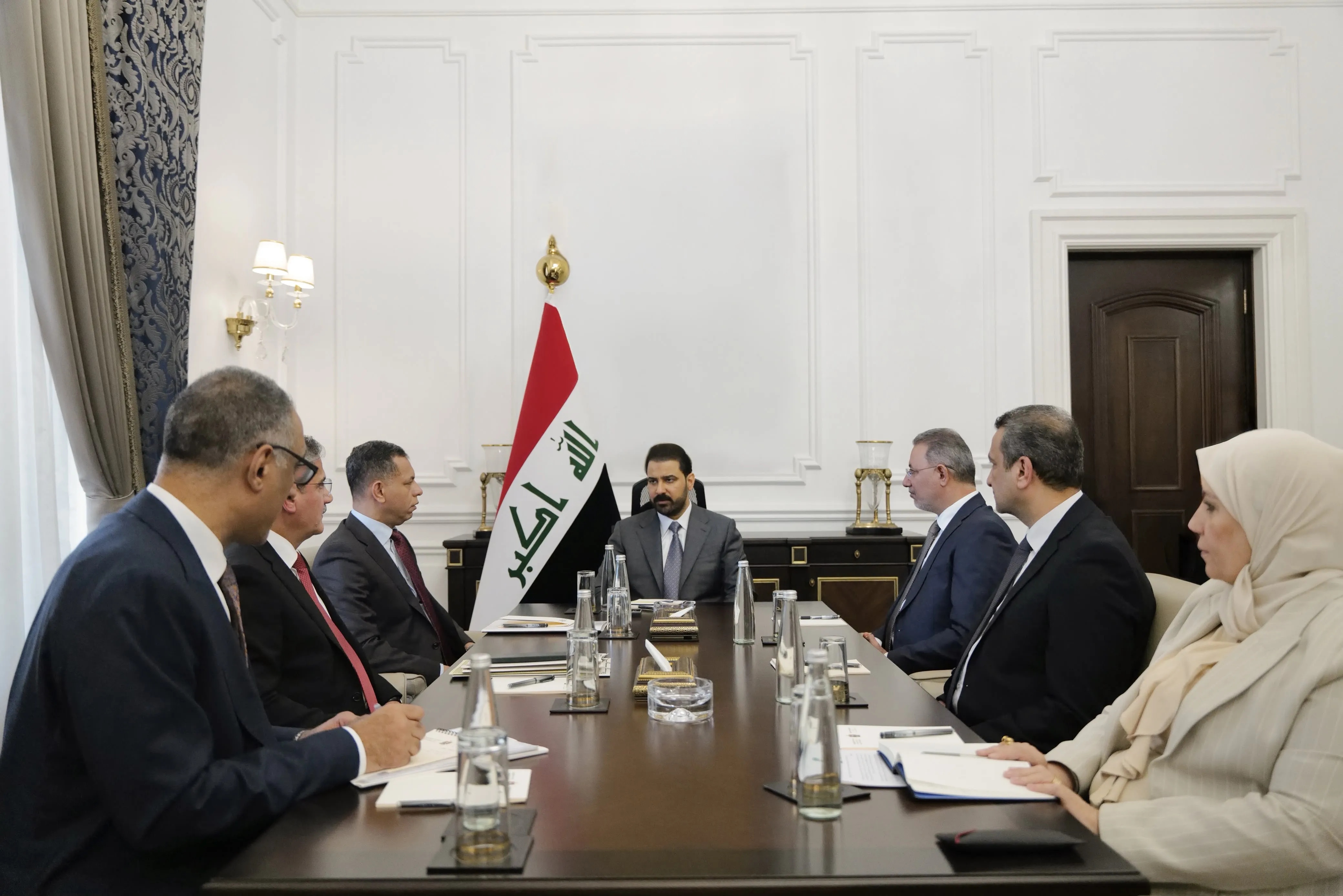 الزيدي يدعو إلى تعقب الفاسدين واسترداد الأموال وتكثيف مكافحة المخدرات