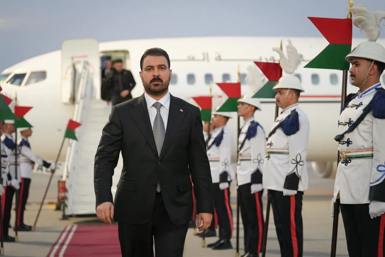 رئيس الوزراء الزيدي يصل النجف للمشاركة في مراسم استقبال جثمان الخامنئي