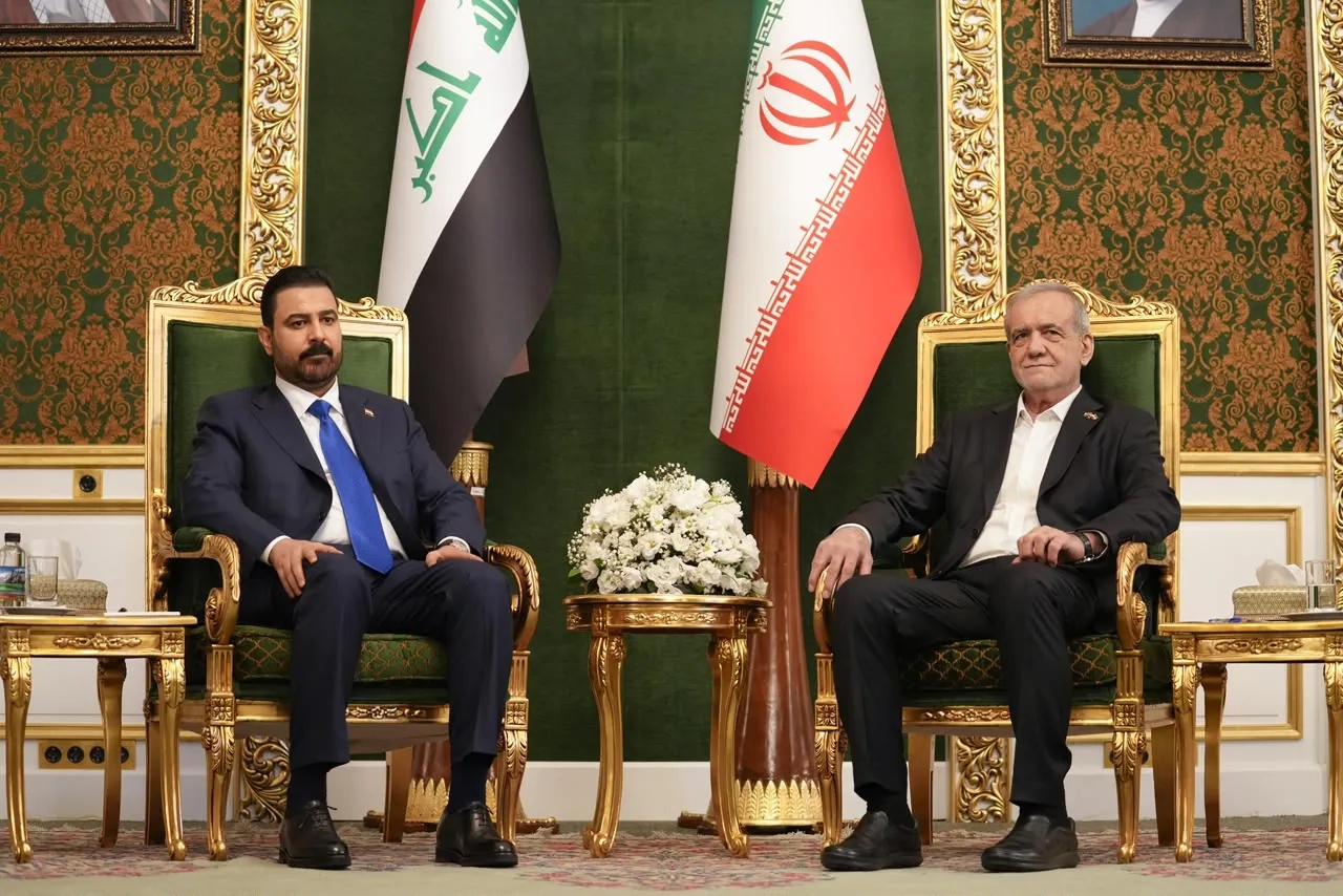 رئيس الوزراء العراقي يؤكد عمق العلاقات ويرفض تهديد أمن إيران من أراضيه