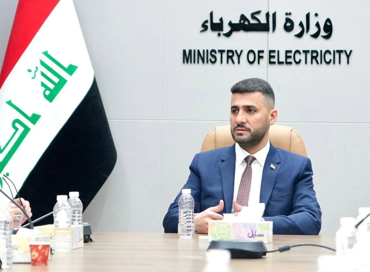 وزير الكهرباء يطلب من هيئة النزاهة تدقيق كشوفات الذمة المالية للمسؤولين السابقين والحاليين بالوزارة للفترة المحددة