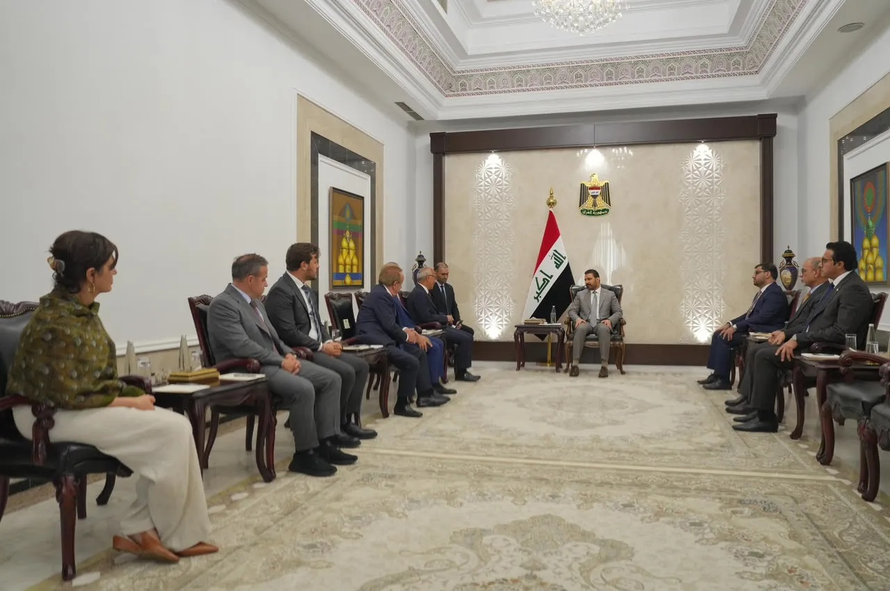 رئيس الوزراء العراقي يدعو الشركات التركية لاغتنام الفرص الاستثمارية الواسعة في قطاعي النقل والطاقة