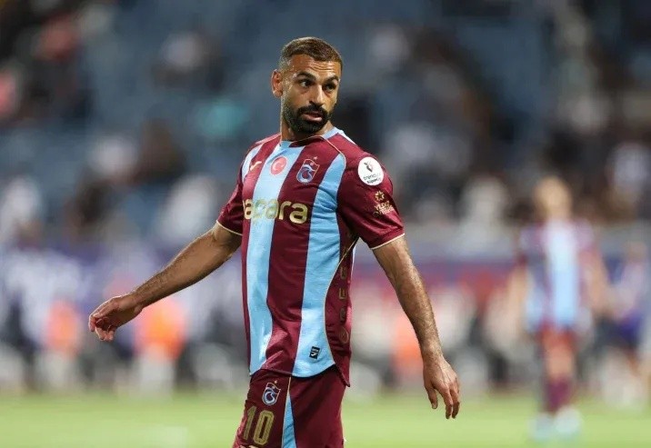 محام يقاضي محمد صلاح ويطالبه بحضور جلسة اليمين