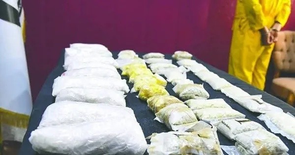 مديرية مخدرات الكرخ تعلن: ضبط 4 كغم كريستال واعتقال متهمين خطيرين بأربيل