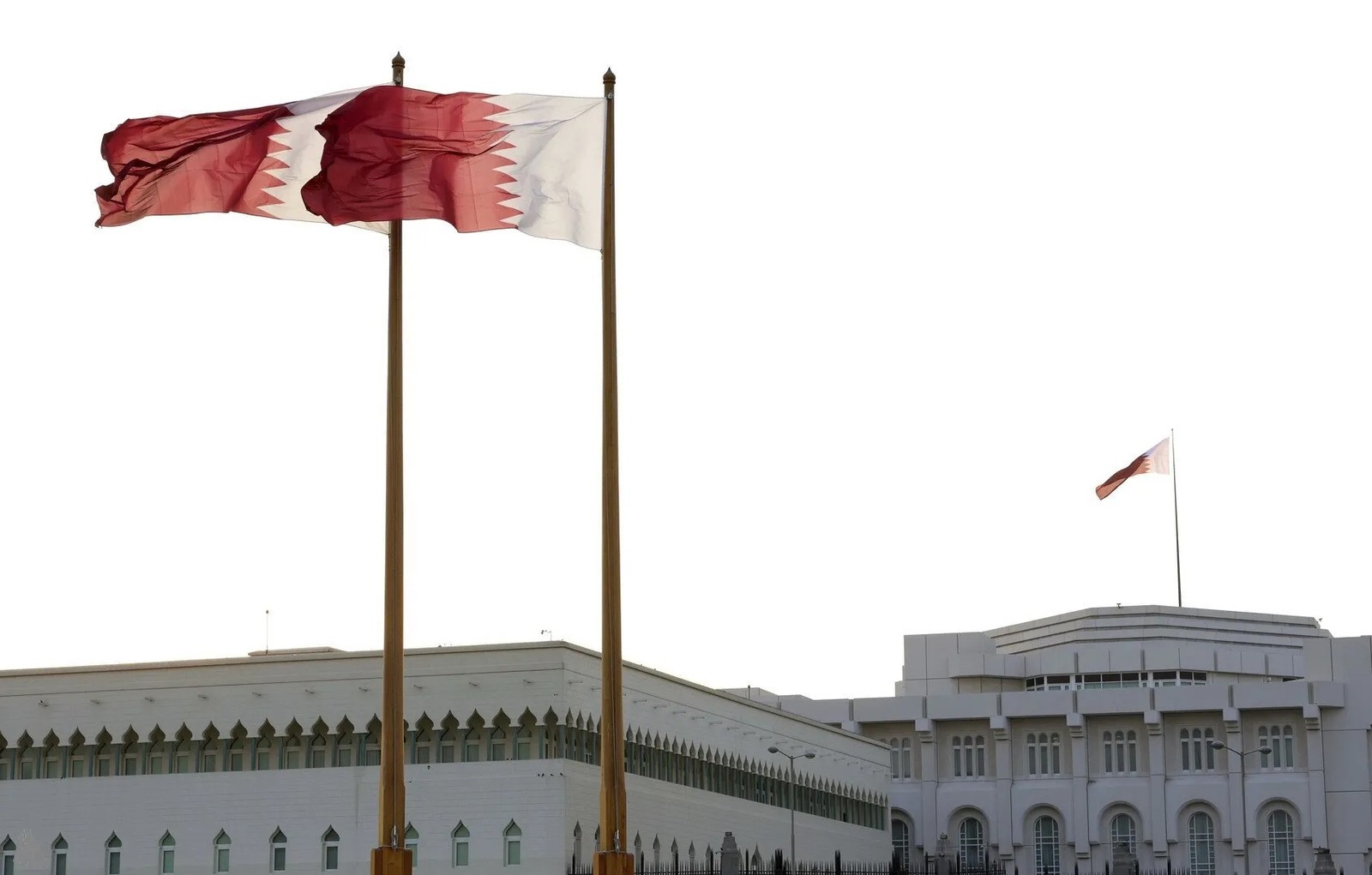 قطر تؤكد الأهمية القصوى لمضيق هرمز وترفض اللاحرب واللاسلم