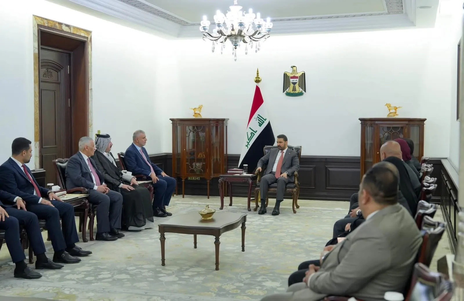 تحالف خدمات يحث الزيدي على تسريع قوانين الحشد ودعم مبادرة حصر السلاح بيد الدولة