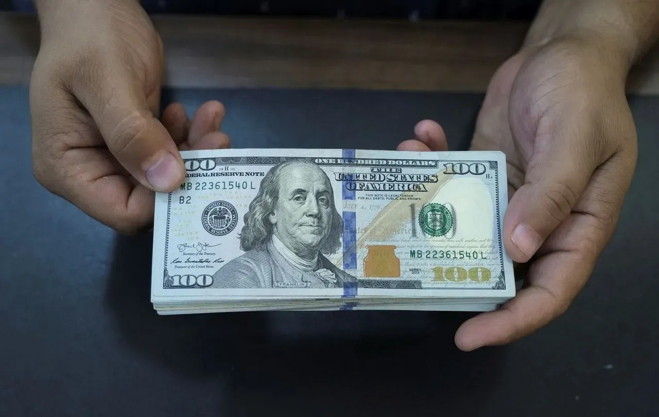 أسعار صرف الدولار تتجدد في الأسواق العراقية