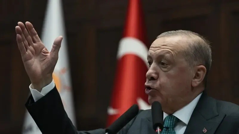 مستشار أردوغان يؤكد ترشحه لولاية جديدة في انتخابات مبكرة 2028