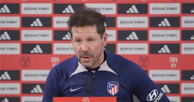 سيميوني يعلن رغبته بإيذاء ريال مدريد ويثني على مورينيو قبل الديربي