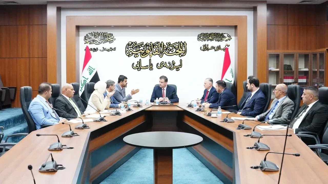 اللجنة القانونية النيابية تستضيف مفوضية الانتخابات لبحث اعتماد البطاقة الوطنية