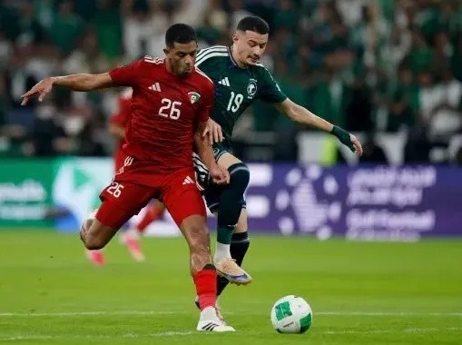 السعودية تتغلب على الكويت بهدف نظيف في انطلاق خليجي 27