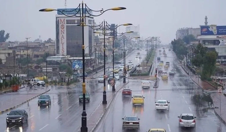 تساقط زخات مطرية خفيفة في العراق