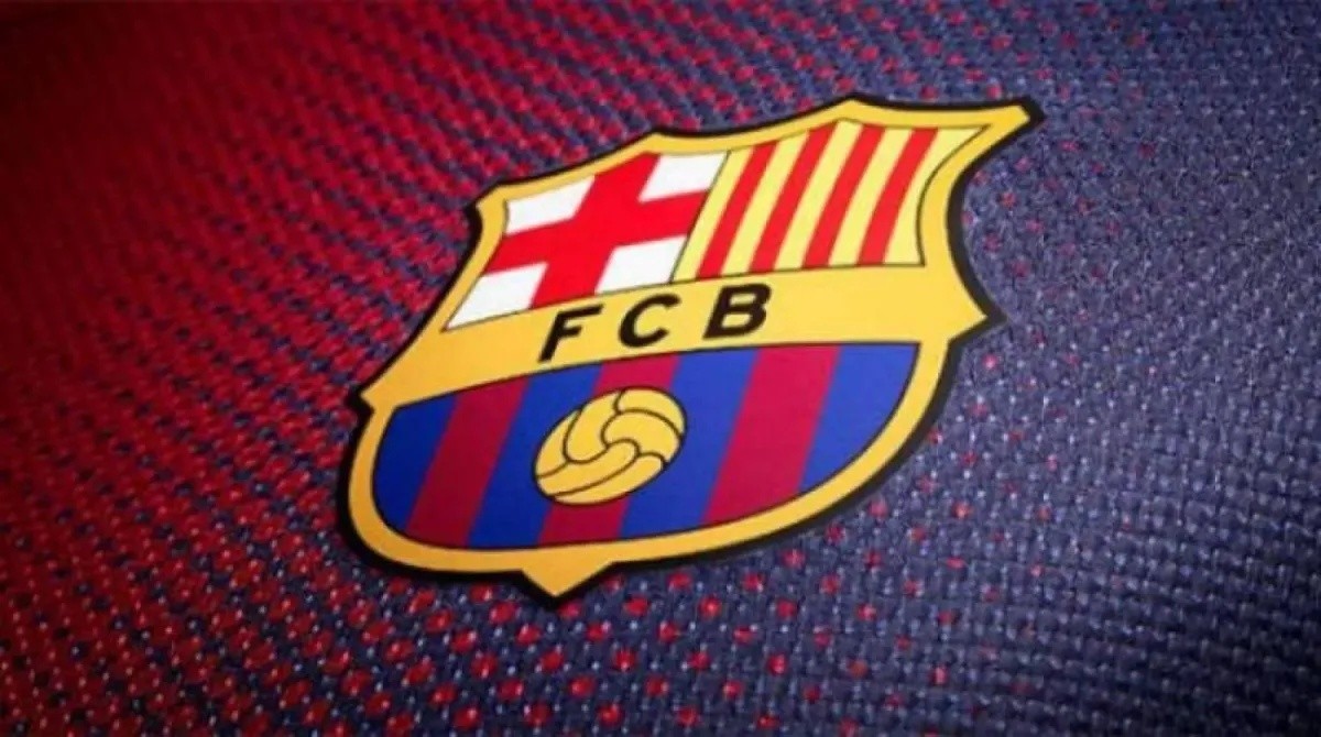 برشلونة يحسم موعد الإعلان عن تمديد عقد رافينيا