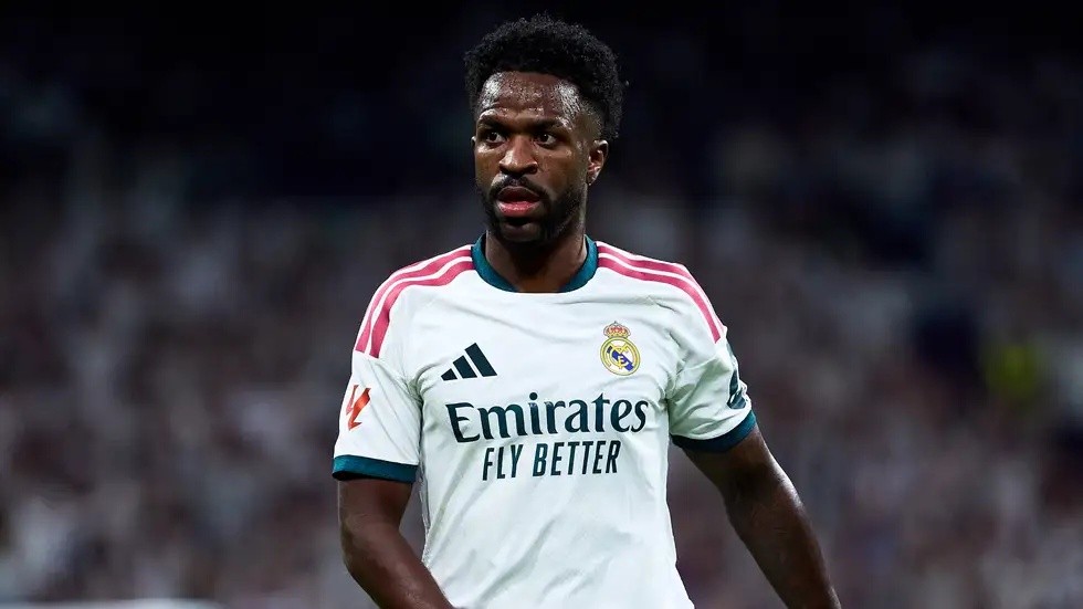رفض طعن ريال مدريد وتثبيت إيقاف البرازيلي فينيسيوس جونيور