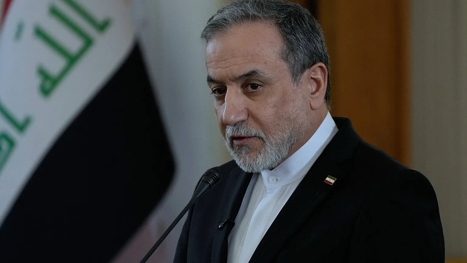 عراقجي يؤكد من بغداد تمسك إيران بسيادتها والدفاع عن حقوقها المشروعة