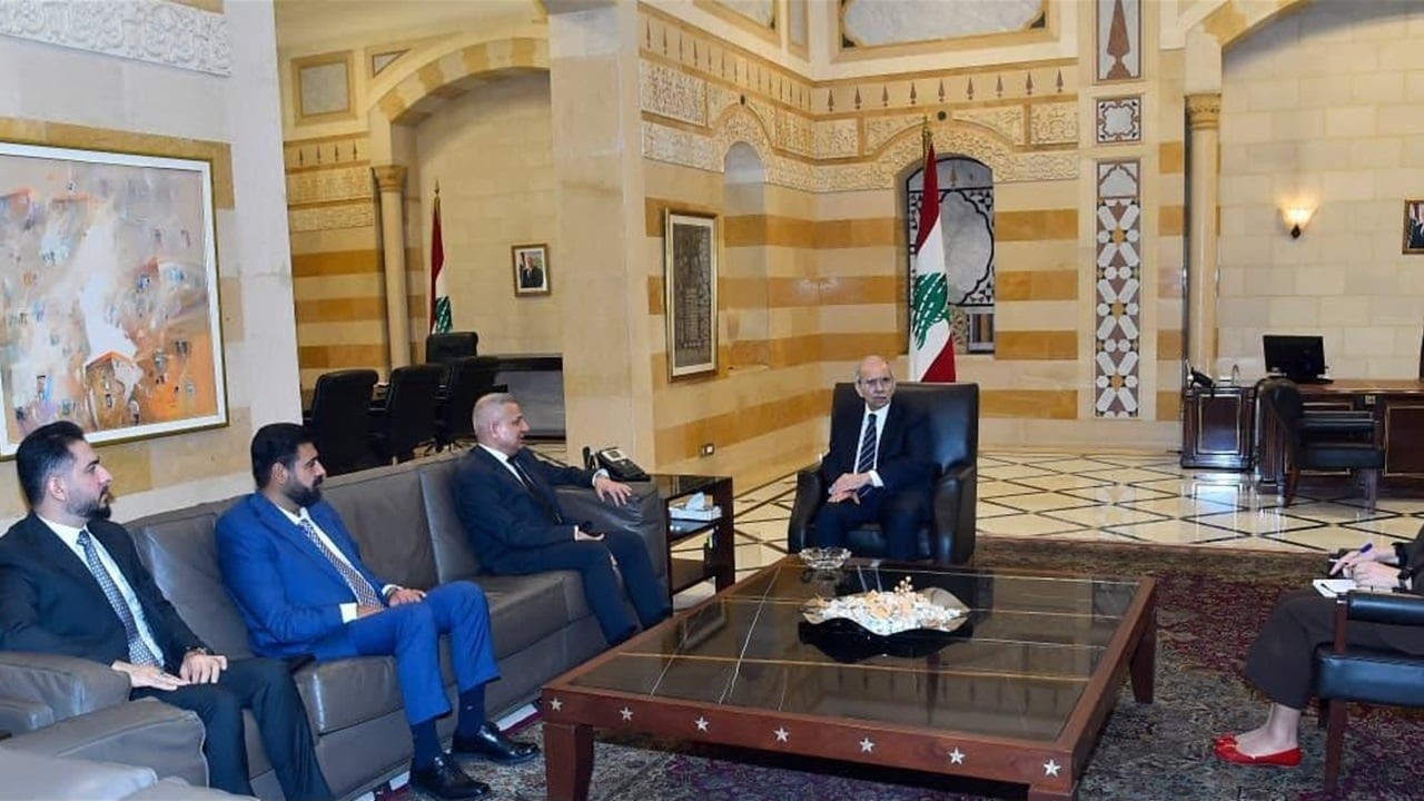 سفير العراق يلتقي رئيس الوزراء اللبناني لتعزيز التعاون المشترك