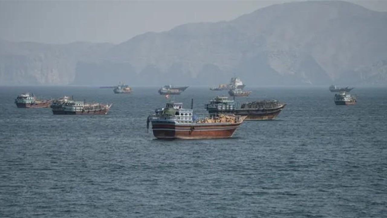 القيادة المركزية الأميركية تؤكد بقاء قواتها في مضيق هرمز
